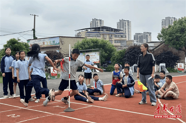 弘扬体育精神 先锋学校举行第十六届学生田径运动会九游体育(图3)
