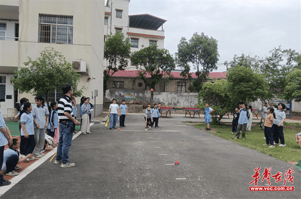 弘扬体育精神 先锋学校举行第十六届学生田径运动会九游体育(图5)