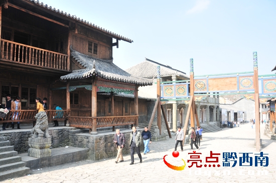 “安南九游体育古城”春节新貌迎客(图)(图2)