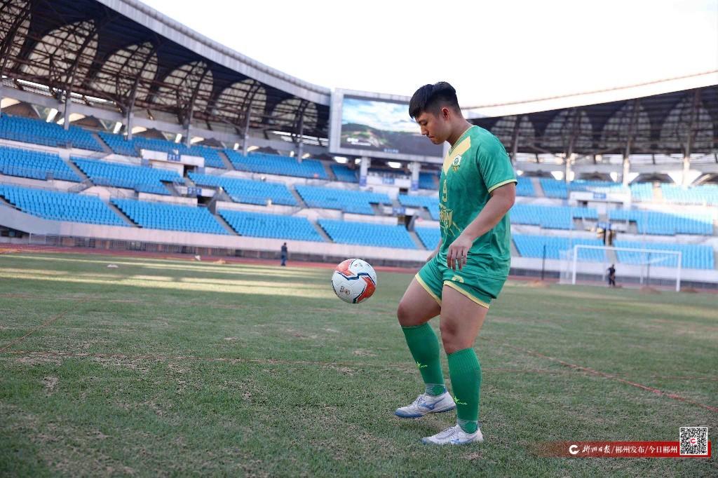 邓兆靖：为郴而战临近一门绝不腿软九游体育(图3)