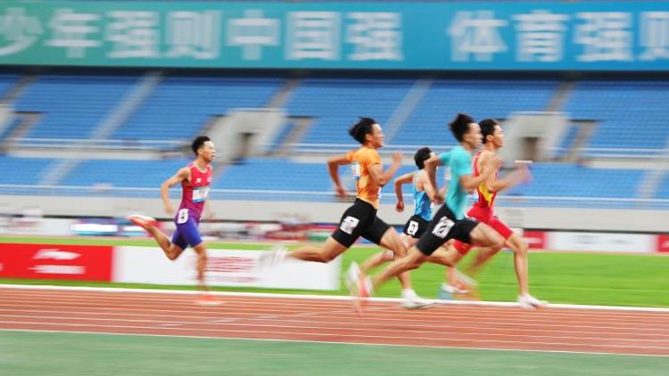 体育）田径——2025年世界田联洲际巡九游体育回赛：女子100米赛况(图1)