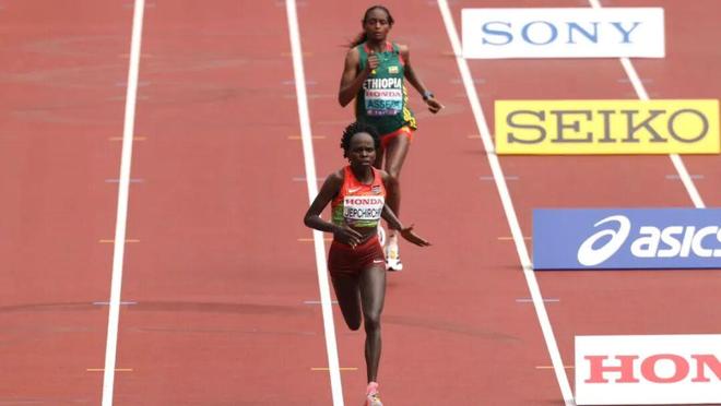 九游体育2025东京田径世锦赛：男女万米、马拉松项目百米冲刺决胜的魅力与启示！(图10)