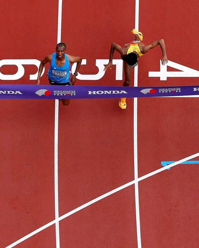 九游体育2025东京田径世锦赛：男女万米、马拉松项目百米冲刺决胜的魅力与启示！(图16)