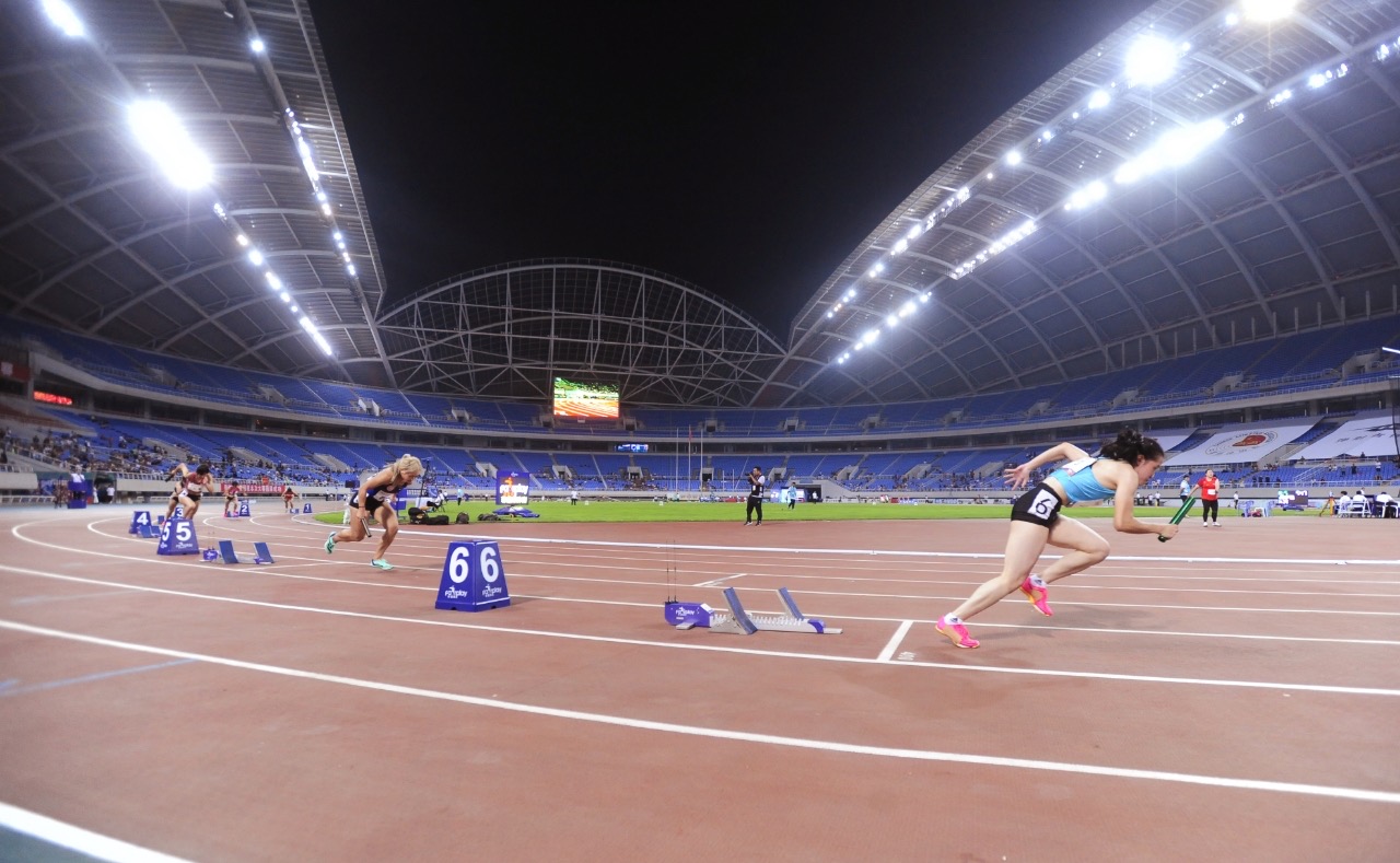 九游体育千余名田径小将郑州奥体中心较高下(图1)