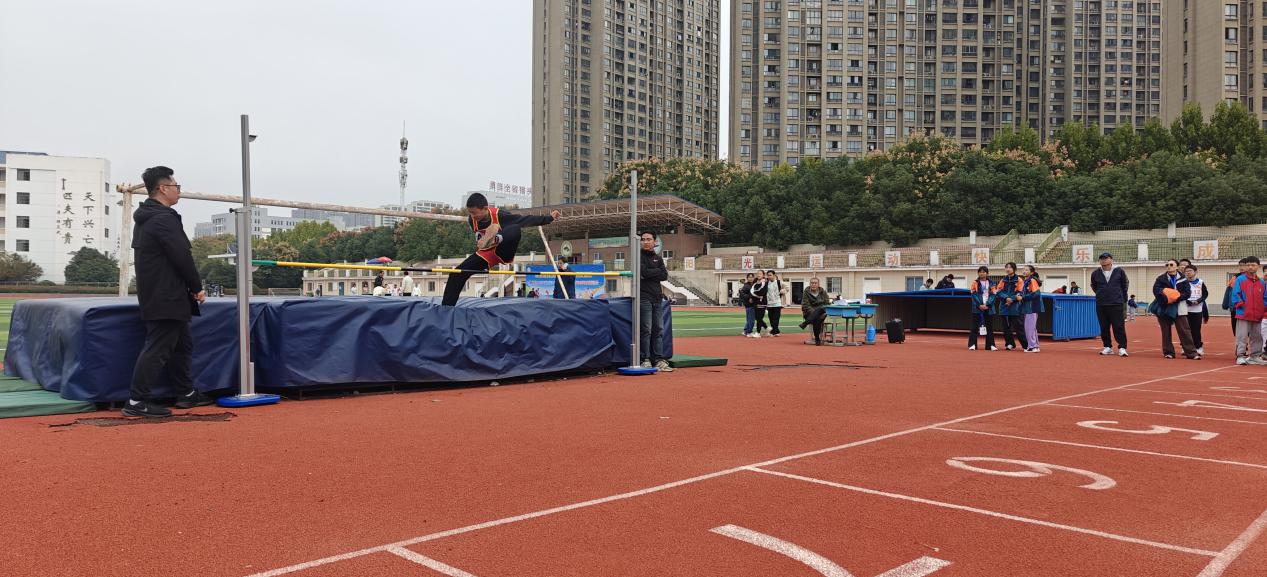 肥西县第九届中小学生体育节暨第十五届中小学生田径运动会盛大启幕九游体育(图3)