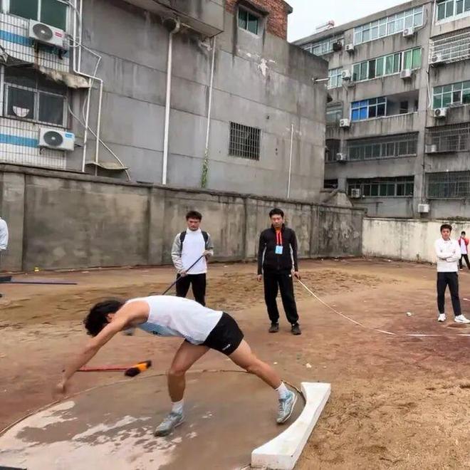临川十六中健儿在区第十六届中小学生田径运动会喜获佳绩九游体育(图8)