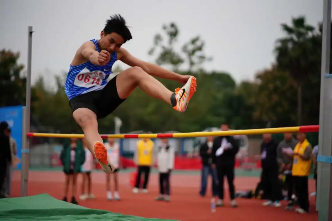 “奔跑吧·少年” 湘潭市第十四届运动会田径比赛圆满完赛九游体育(图5)