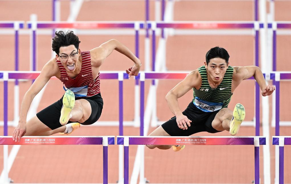 全运会｜沉浸式揭秘新华社记者如何出图·田径篇九游体育(图17)