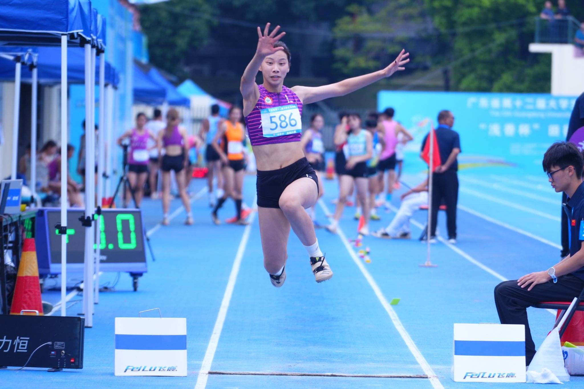 天门市第十三届中学九游体育生田径运动会举行(图1)