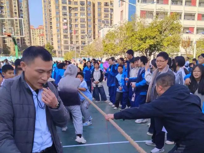 进贤县青岚学校举办第七九游体育届田径运动会(图6)