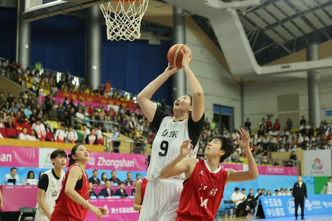 “五连冠”的巅峰突破——解读“山东九游体育体育现象”的荣耀密码(图12)