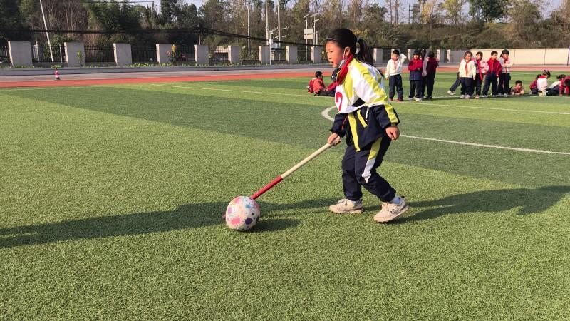 宜宾市叙州九游体育区僰道学校2025年冬季田径（趣味）运动会圆满落幕(图2)