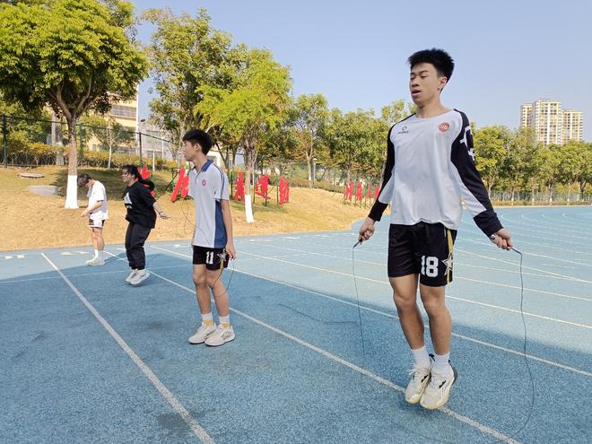 九游体育云浮开展第十七届省运会运动员赛前体能测试抽测工作(图2)