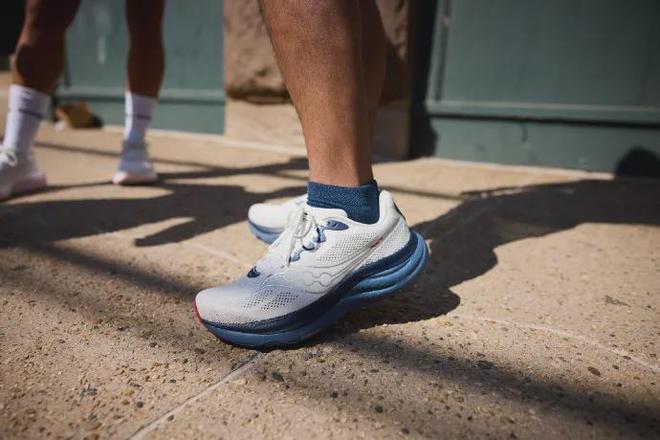 被特步买走的索康尼会是九游体育下一个斐乐吗？(图4)