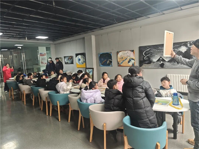 环翠区鲸园街道：从“闲置场地”到“人气阵地”！这样破九游体育局 解锁基层治理新密码(图2)