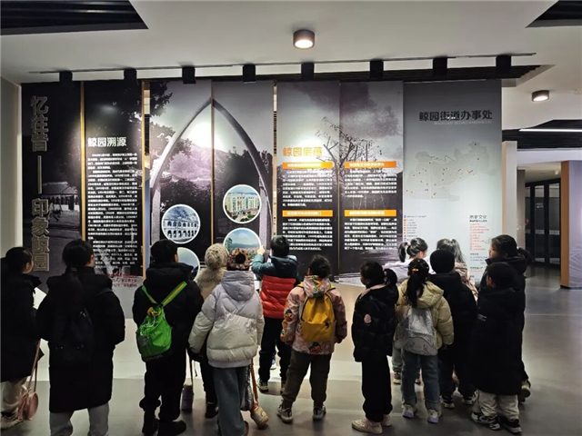 环翠区鲸园街道：从“闲置场地”到“人气阵地”！这样破九游体育局 解锁基层治理新密码(图4)