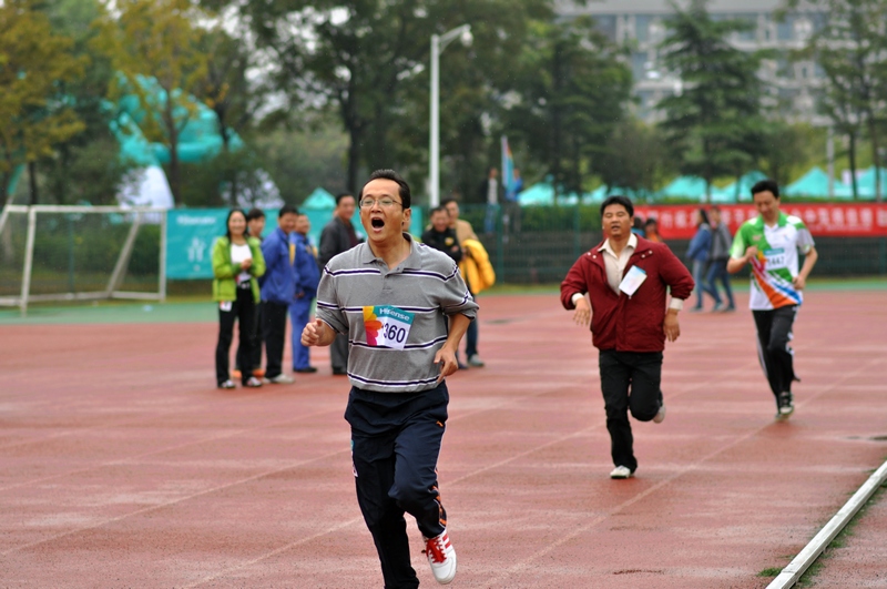 全国室内田径大奖赛西安站女子60米陈妤颉两度战胜葛曼棋夺冠成绩跻身国内历史前五九游体育(图1)
