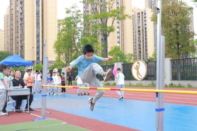 两江新区同源小学2026年春季田径运动会圆满落幕九游体育(图7)