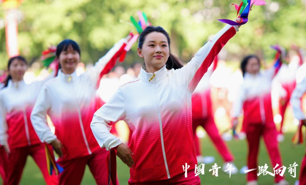 西安交大第六十三届田径运动九游体育会开幕(图6)