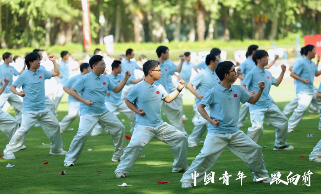 西安交大第六十三届田径运动九游体育会开幕(图8)