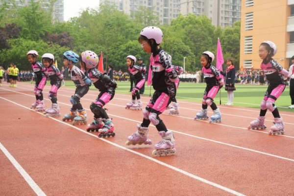 九游体育骏马奔腾展风采 活力校园绽光芒——合肥市育新小学2026年春季田径运动会圆满落幕(图5)