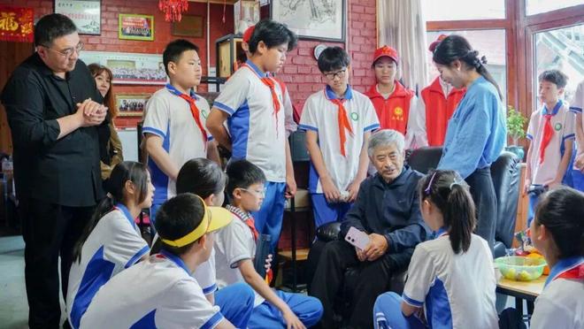 九游体育86所高校健儿竞逐田径场幼儿园举办草坪音乐节……一周校园新鲜事(图4)
